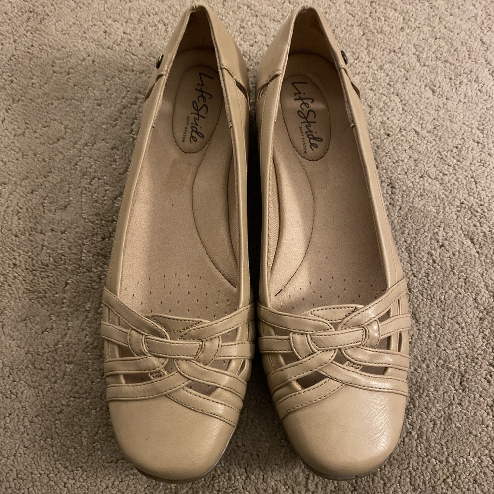 LIFESTRIDE DIVERSE COMFORT FLATS WOMEN'S FAUX LEATHER TENDER TAUPE SIZE 9.5 W